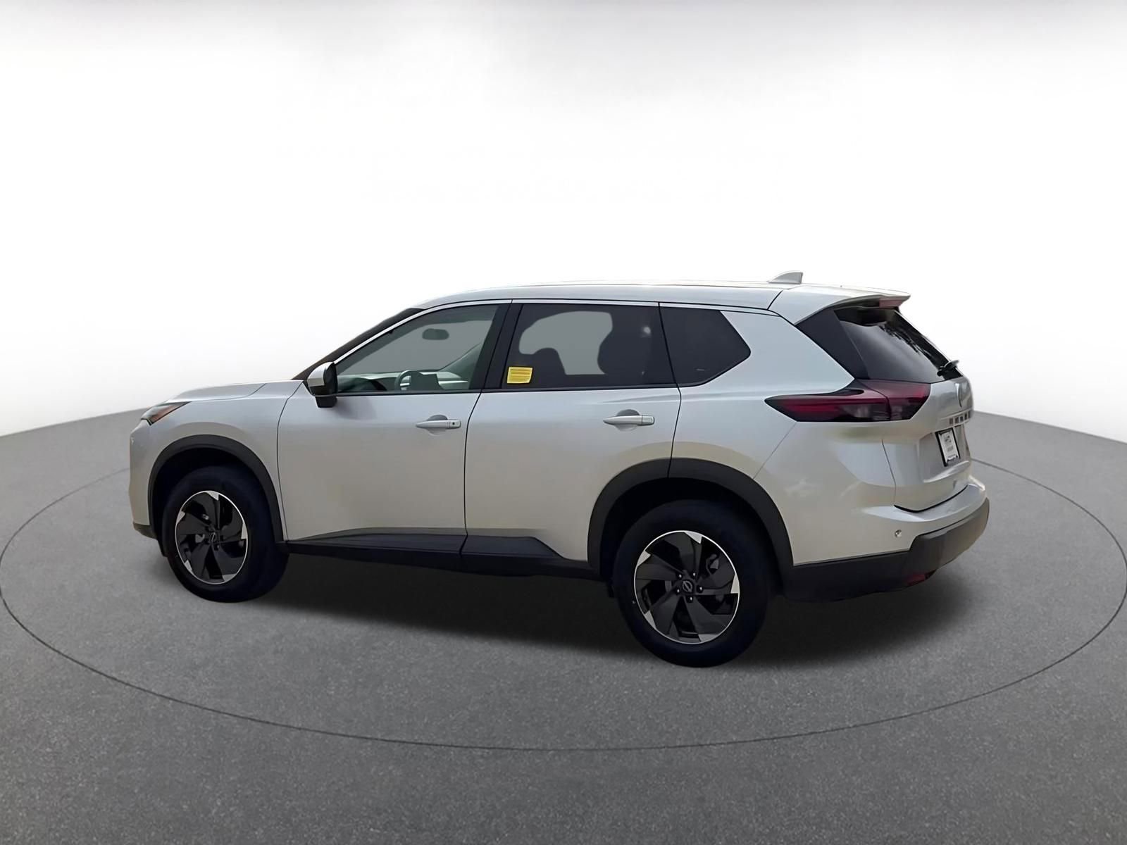 Thumbnail: 2025 Nissan Rogue - 10