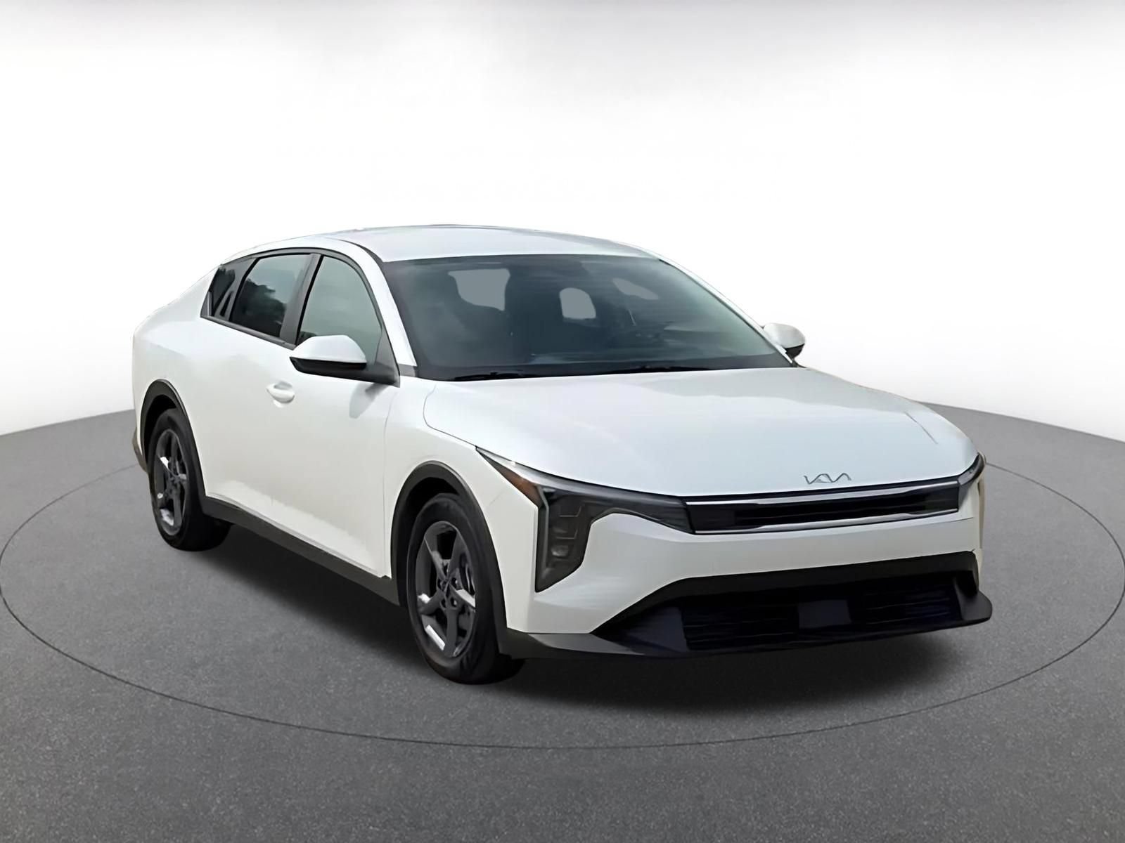 Thumbnail: 2025 Kia K4 - 3
