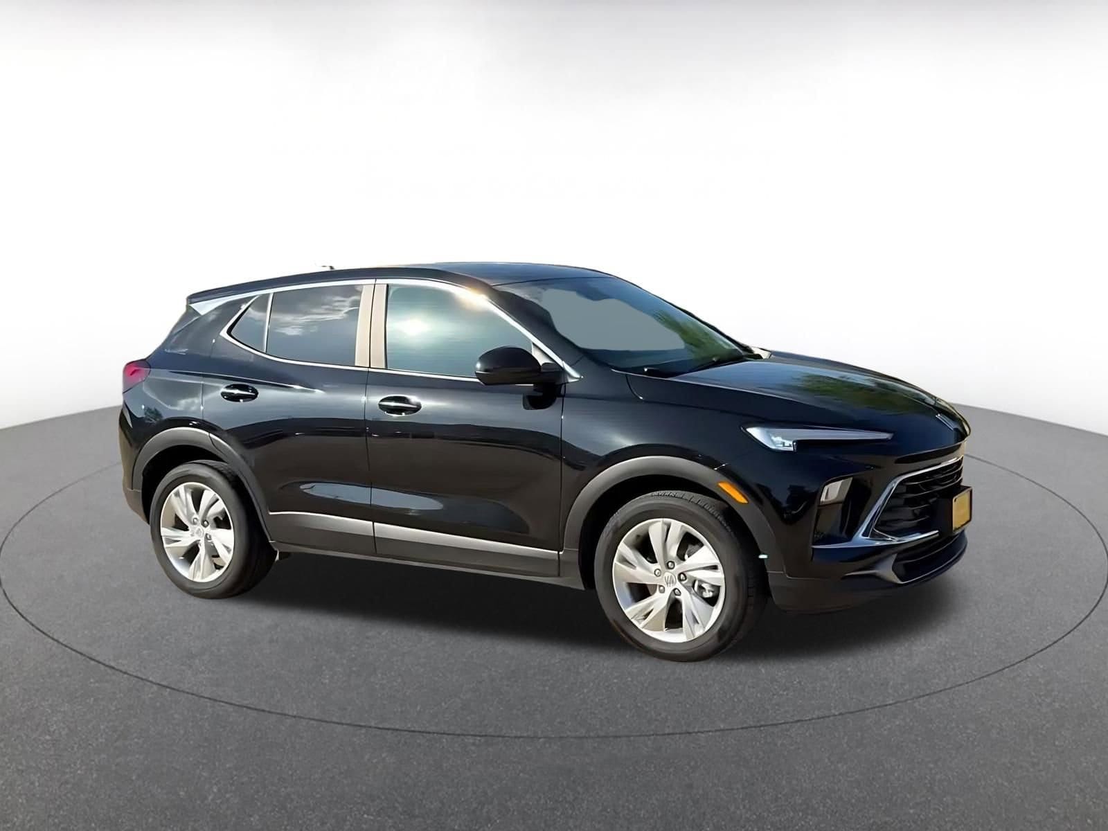Thumbnail: 2025 Buick Encore GX - 2