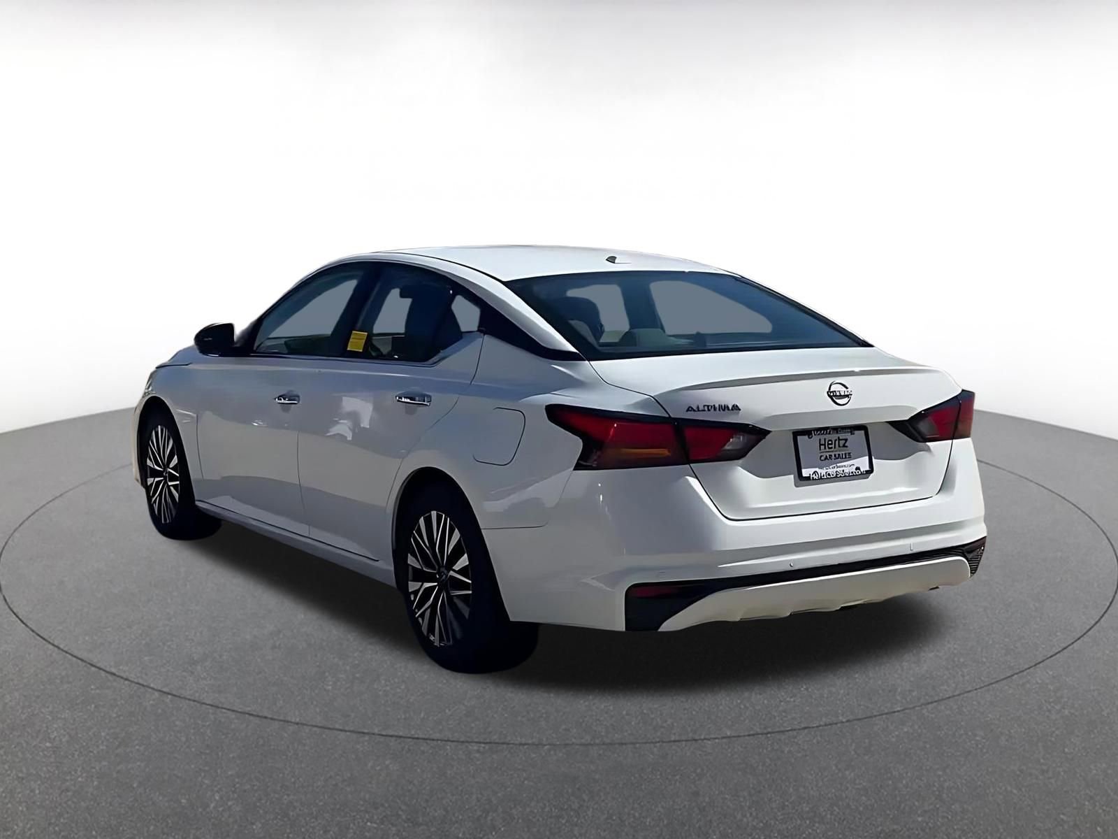 Thumbnail: 2025 Nissan Altima - 11