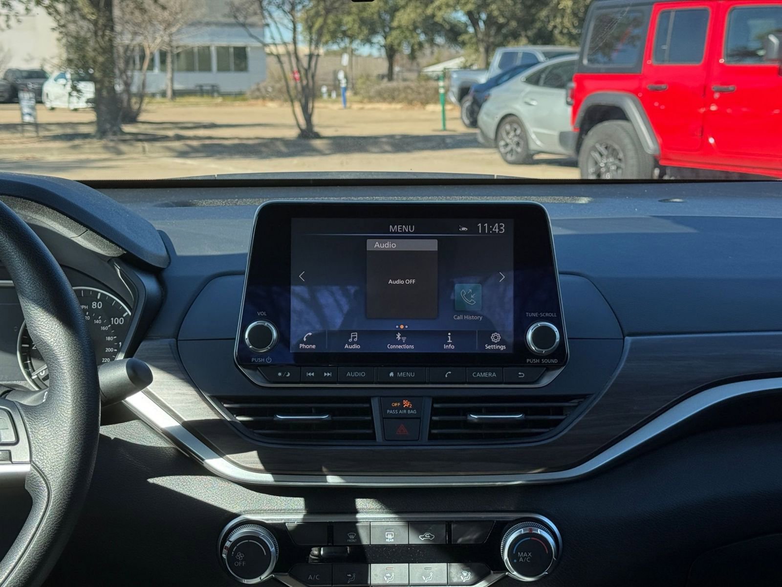 Thumbnail: 2025 Nissan Altima - 18