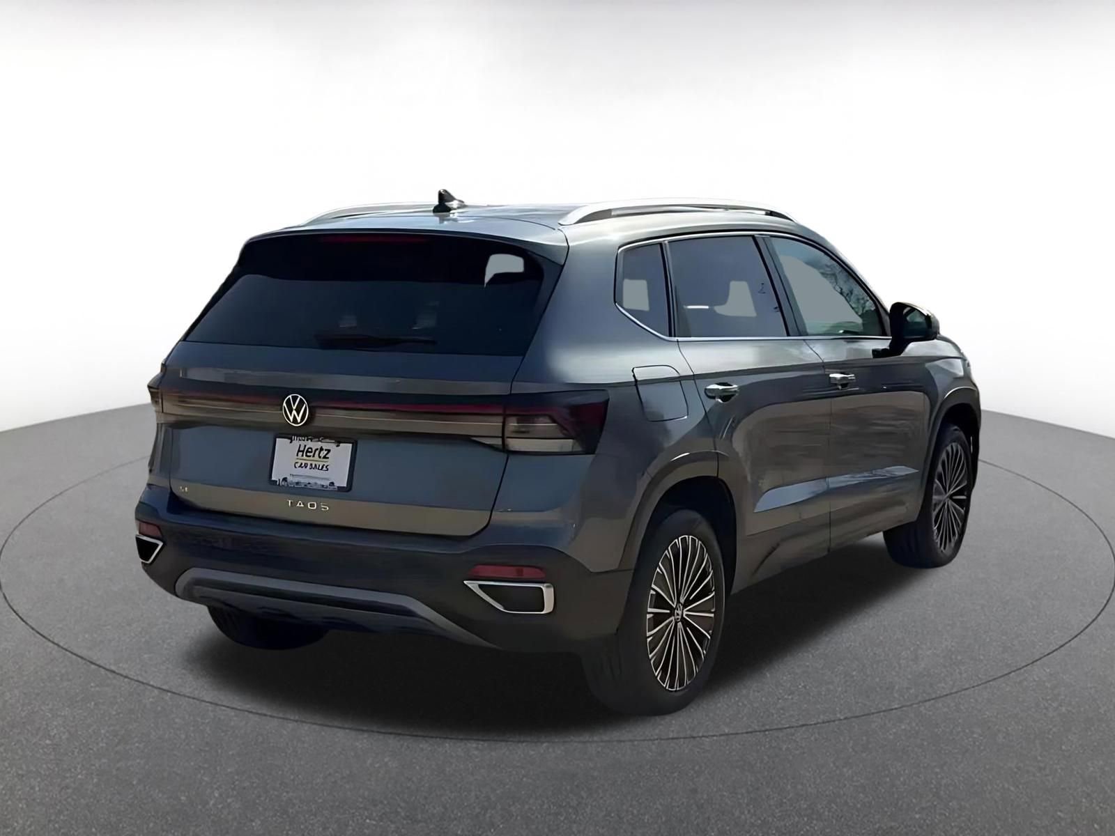 Thumbnail: 2025 Volkswagen Taos - 14