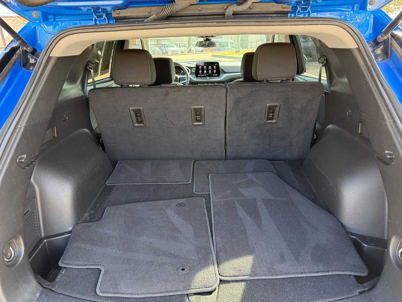 Thumbnail: 2025 Chevrolet Blazer - 31