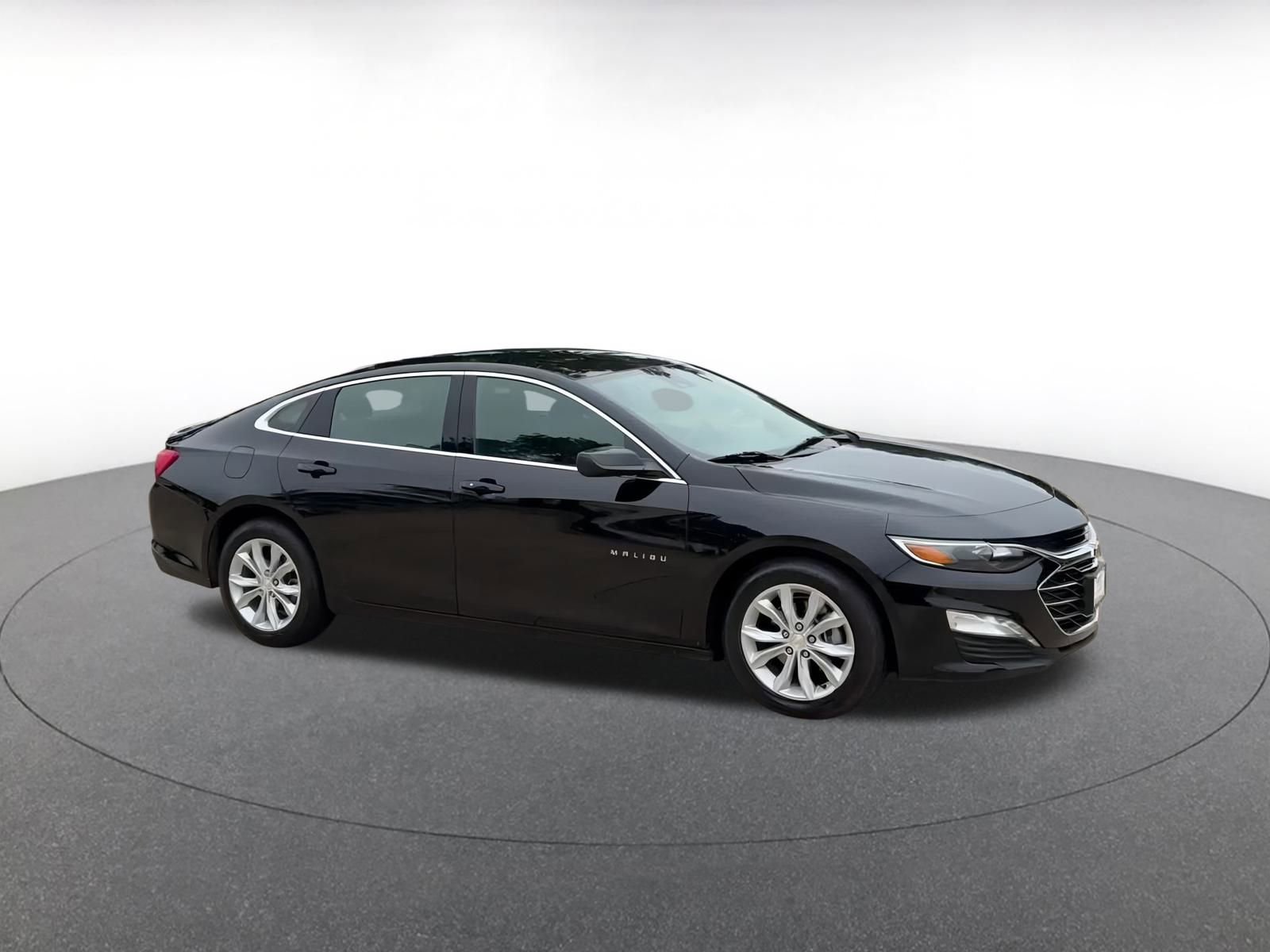 Thumbnail: 2024 Chevrolet Malibu - 2