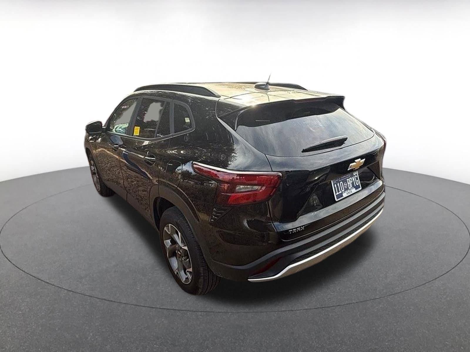 Thumbnail: 2025 Chevrolet Trax - 4