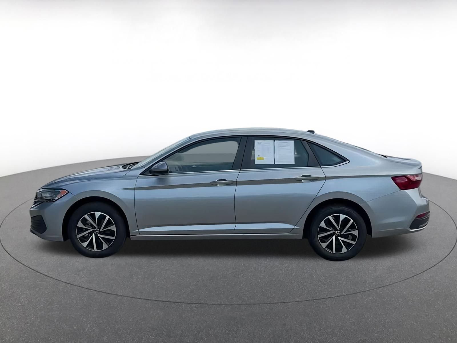 Thumbnail: 2024 Volkswagen Jetta - 11