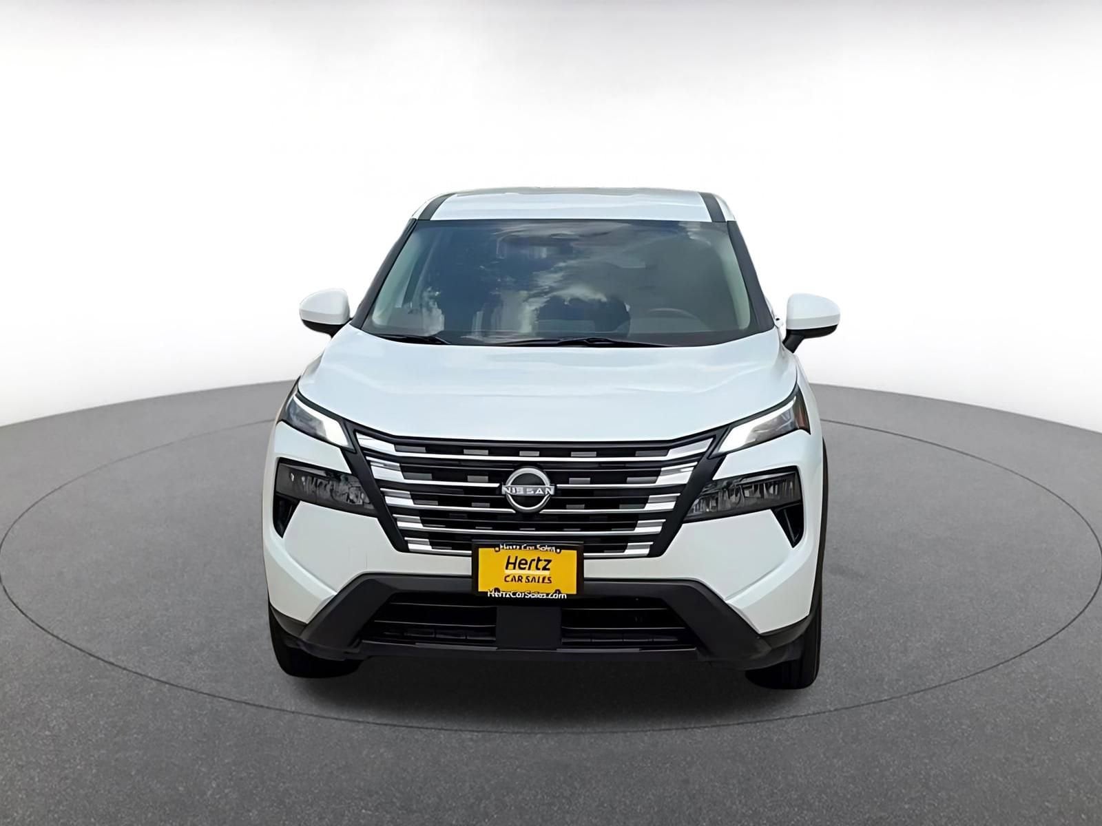 Thumbnail: 2025 Nissan Rogue - 4