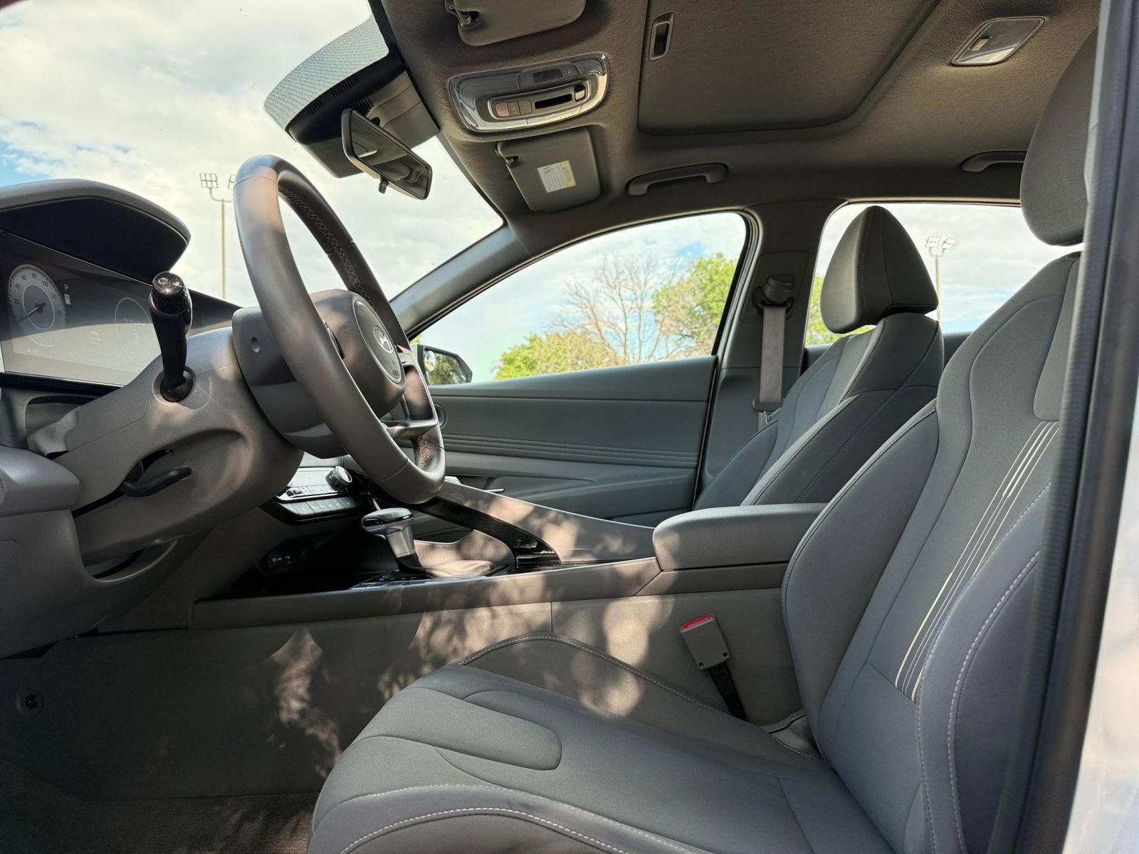 Thumbnail: 2025 Hyundai Elantra - 28