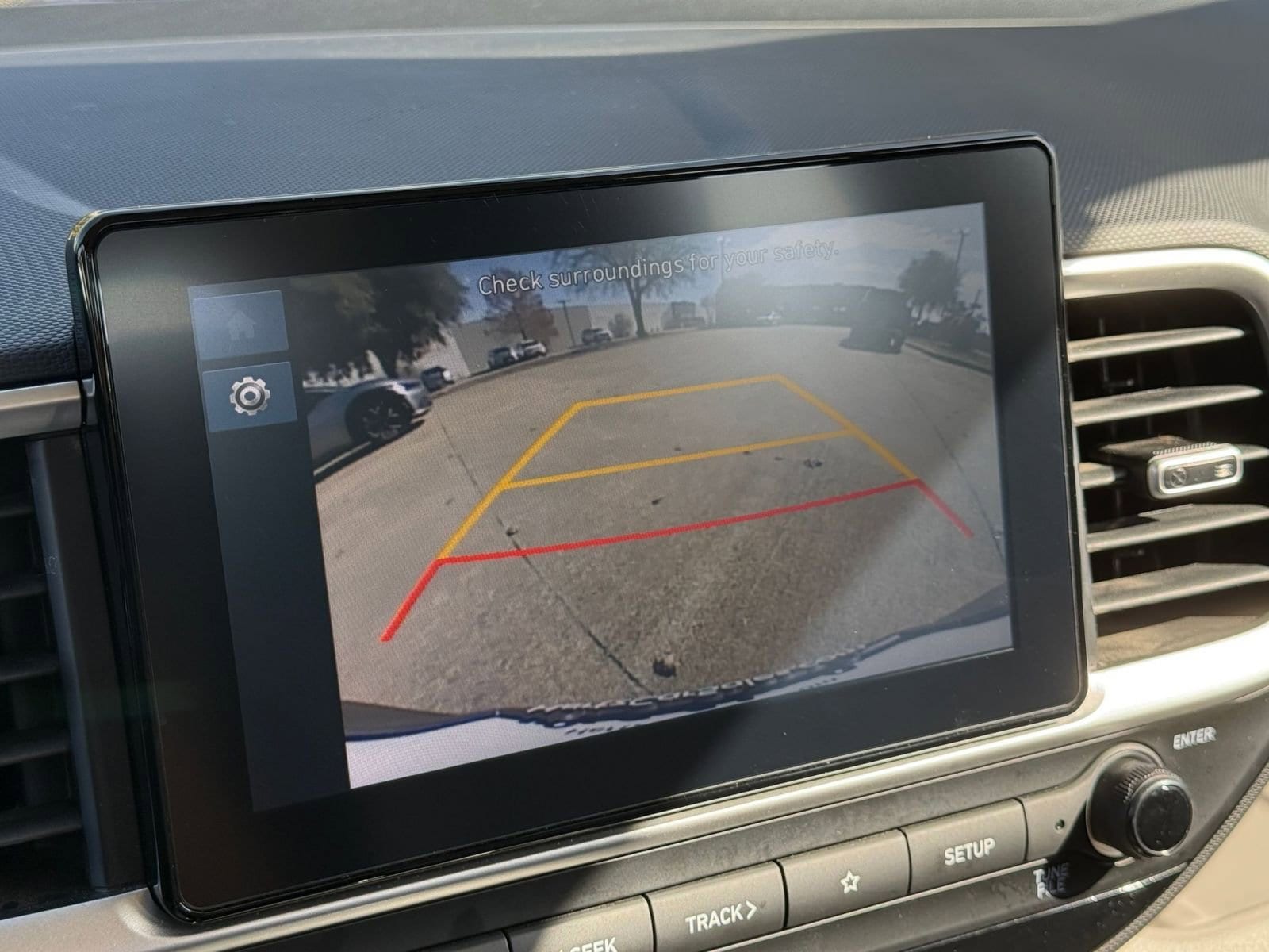 Thumbnail: 2025 Hyundai Venue - 17