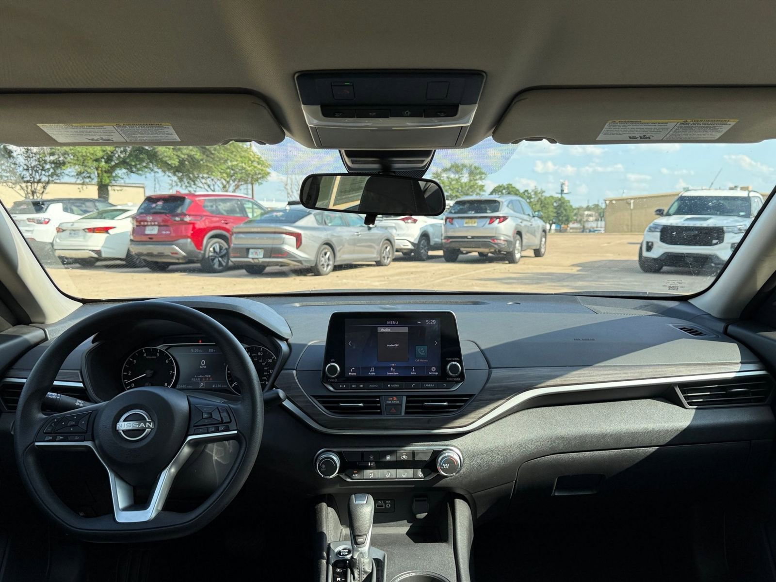 Thumbnail: 2025 Nissan Altima - 33