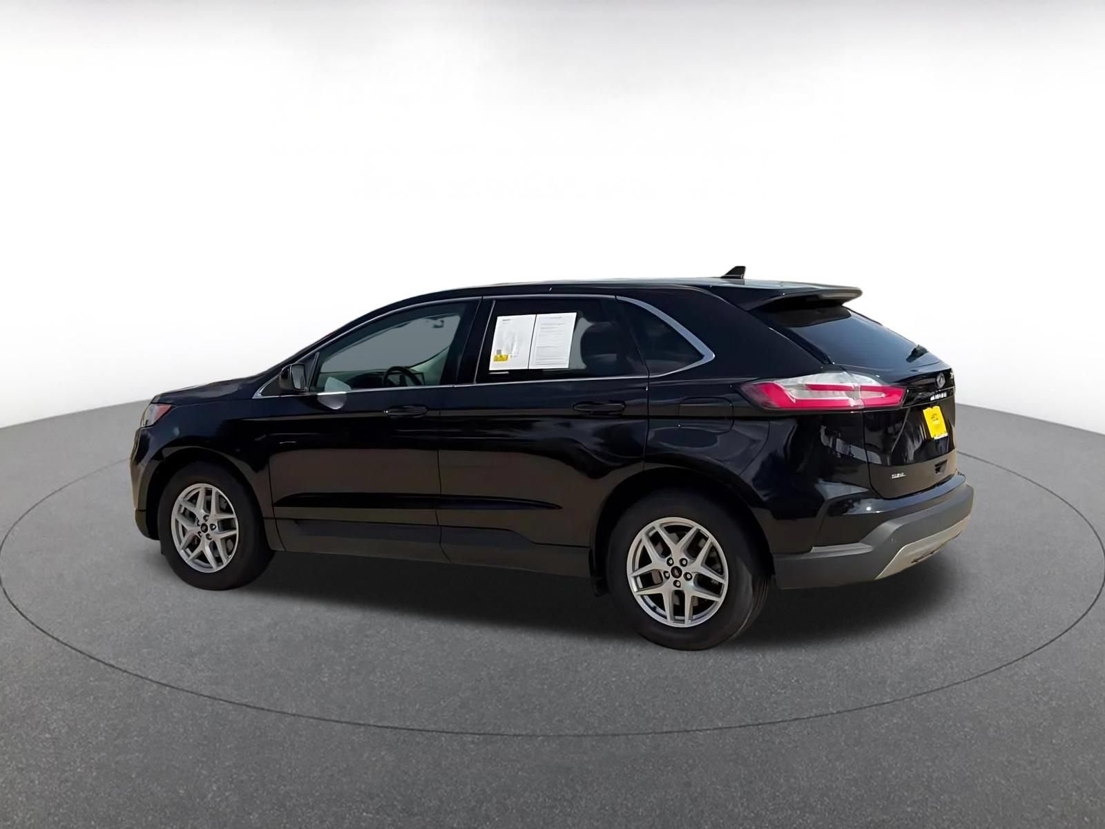 Thumbnail: 2024 Ford Edge - 10