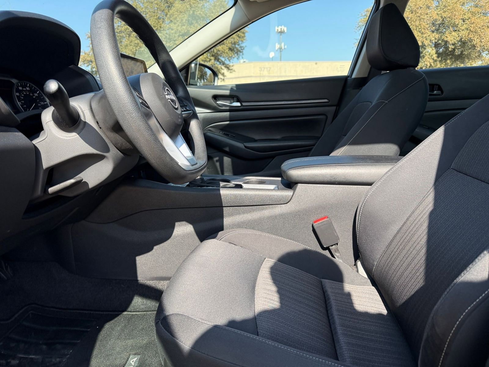 Thumbnail: 2025 Nissan Altima - 27