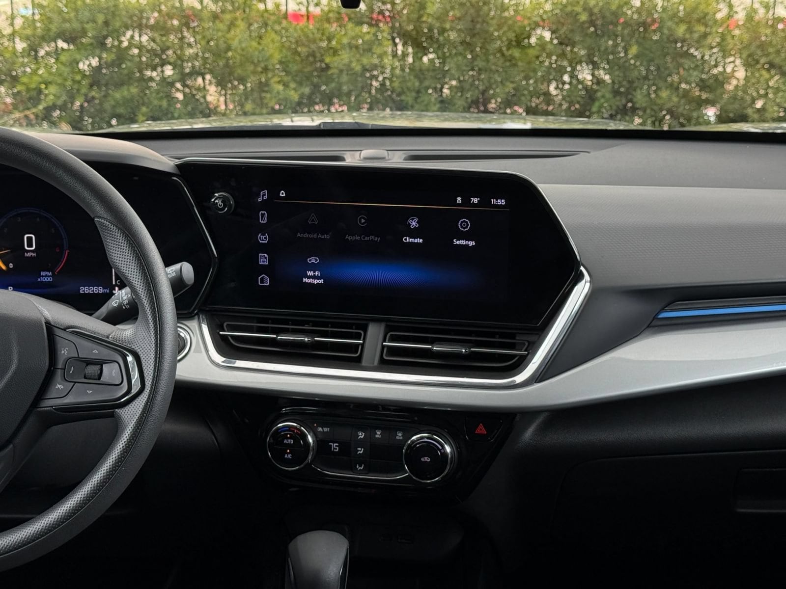 Thumbnail: 2025 Chevrolet Trax - 17