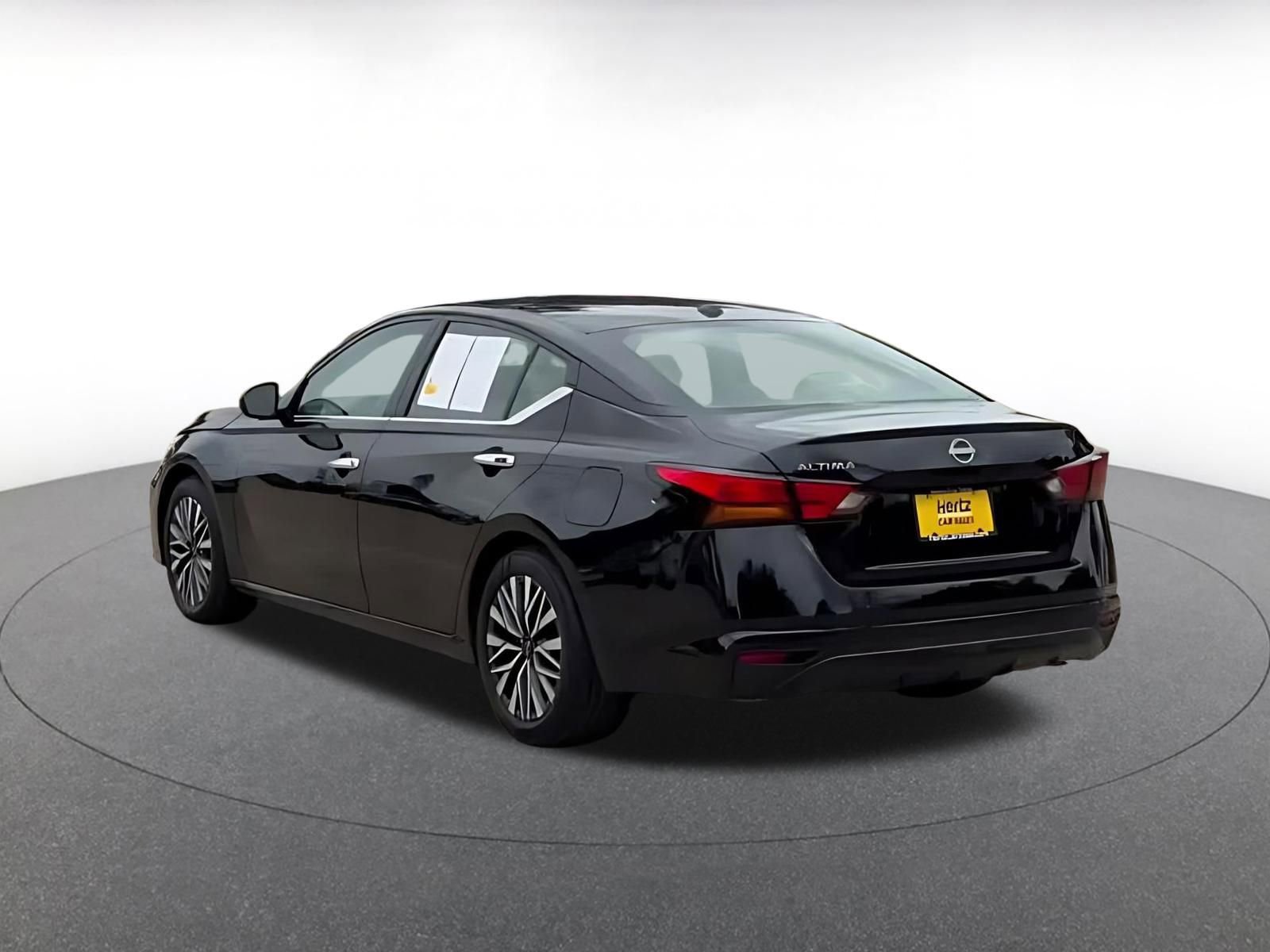 Thumbnail: 2025 Nissan Altima - 11