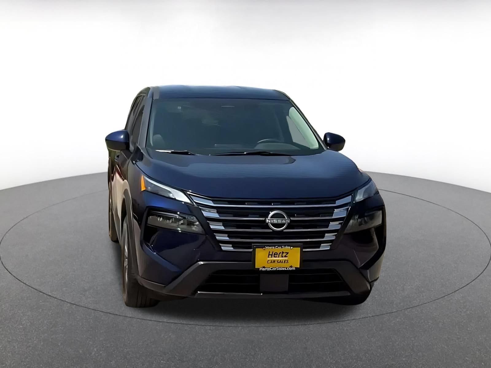 Thumbnail: 2026 Nissan Rogue - 3