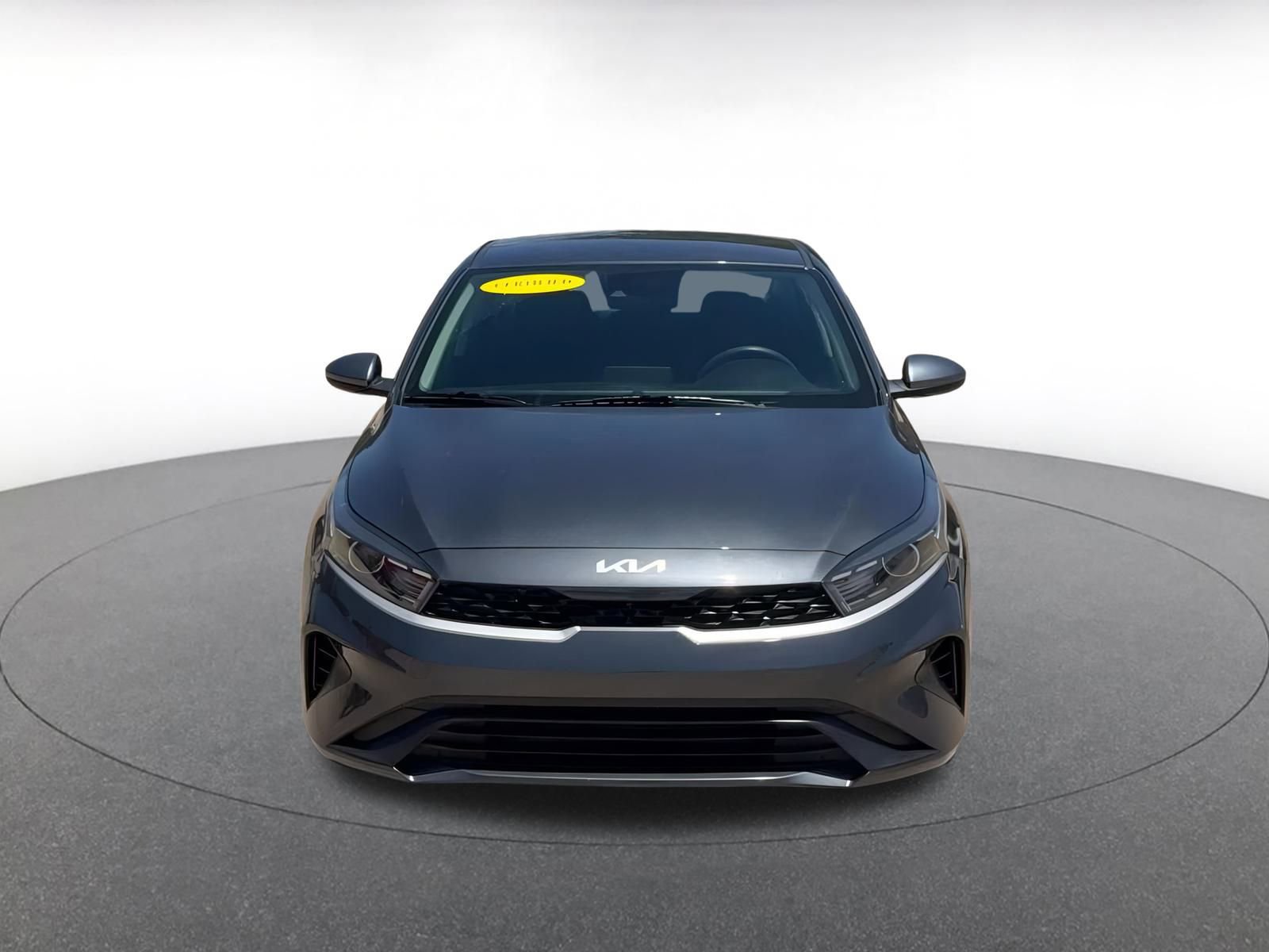 Thumbnail: 2024 Kia Forte - 4