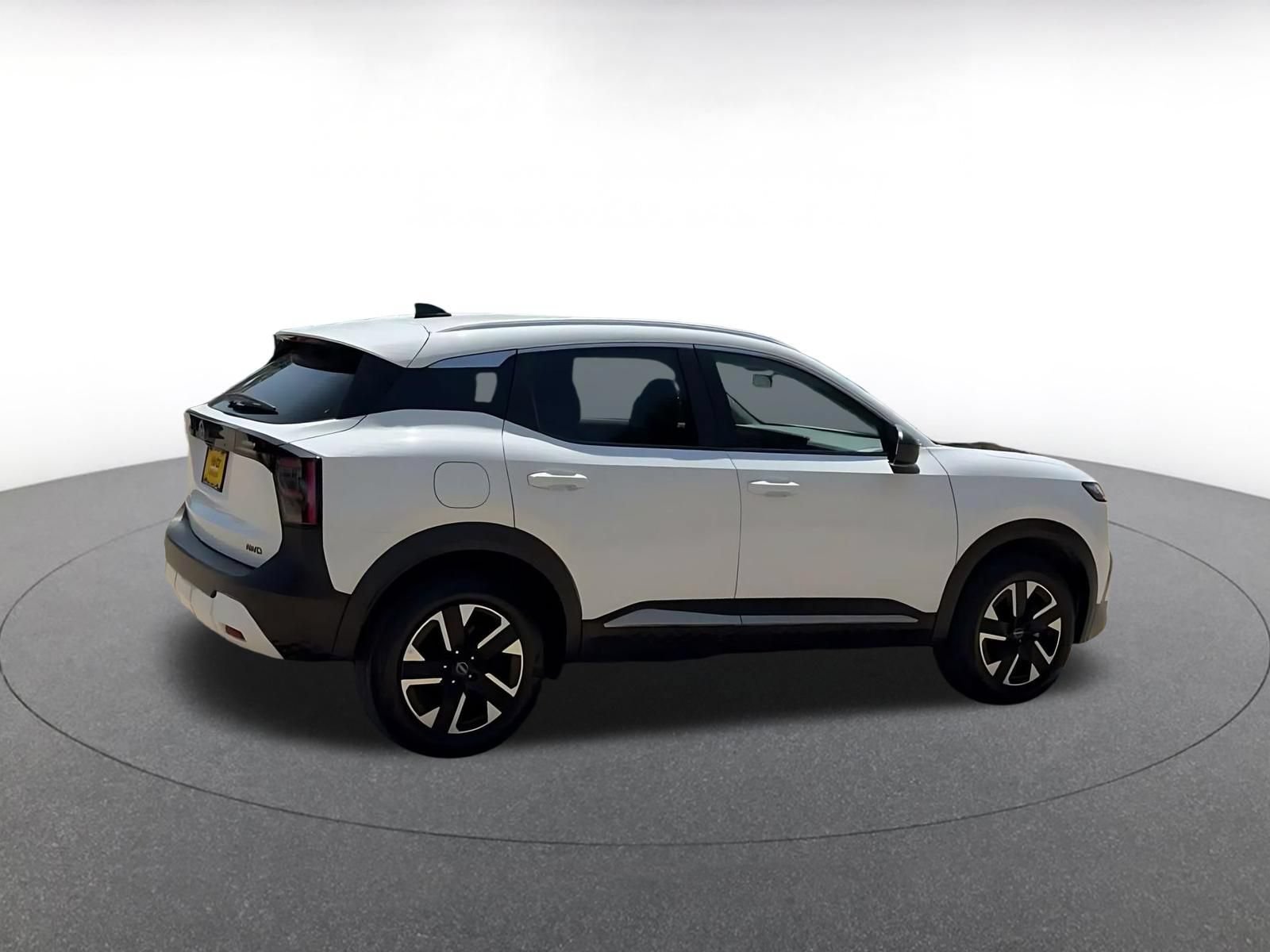 Thumbnail: 2026 Nissan Kicks - 15