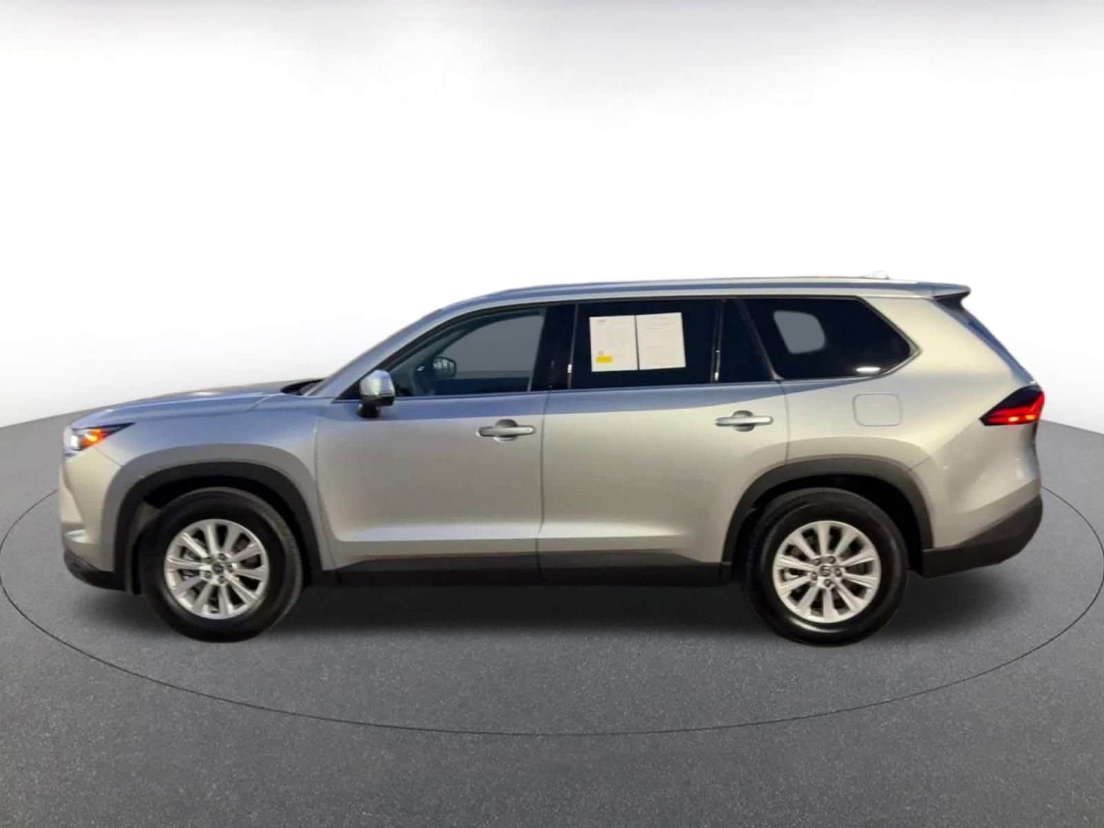 Thumbnail: 2025 Toyota Grand Highlander - 9