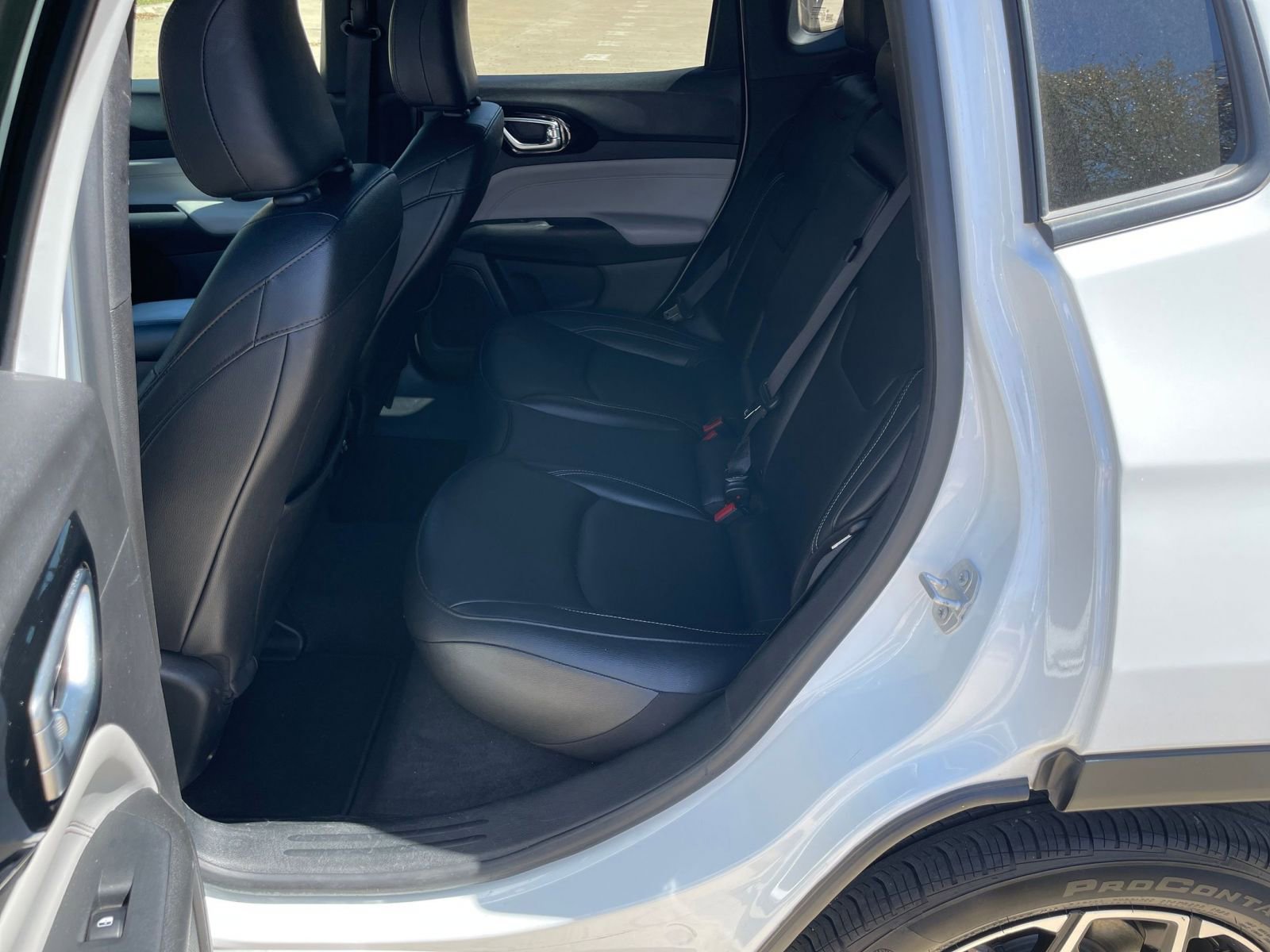 Thumbnail: 2025 Toyota Corolla - 29