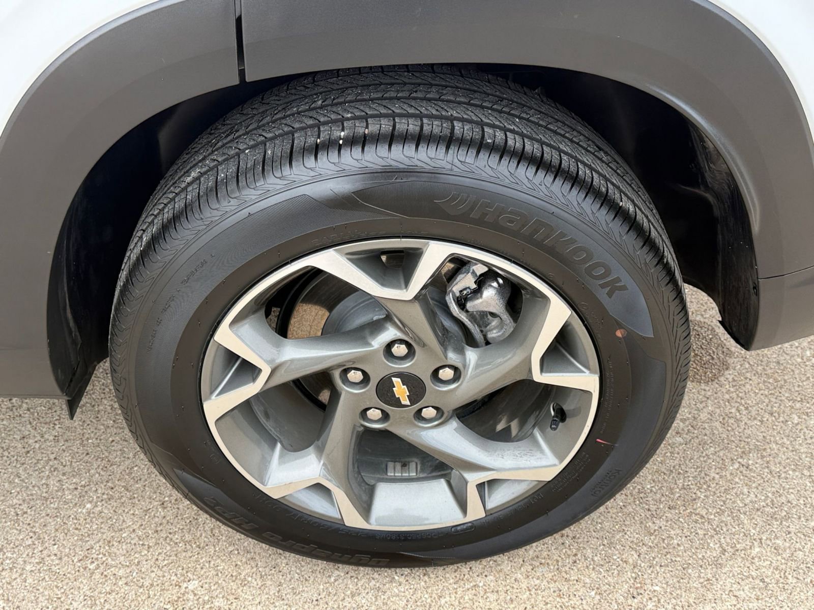 Thumbnail: 2025 Chevrolet Trax - 30