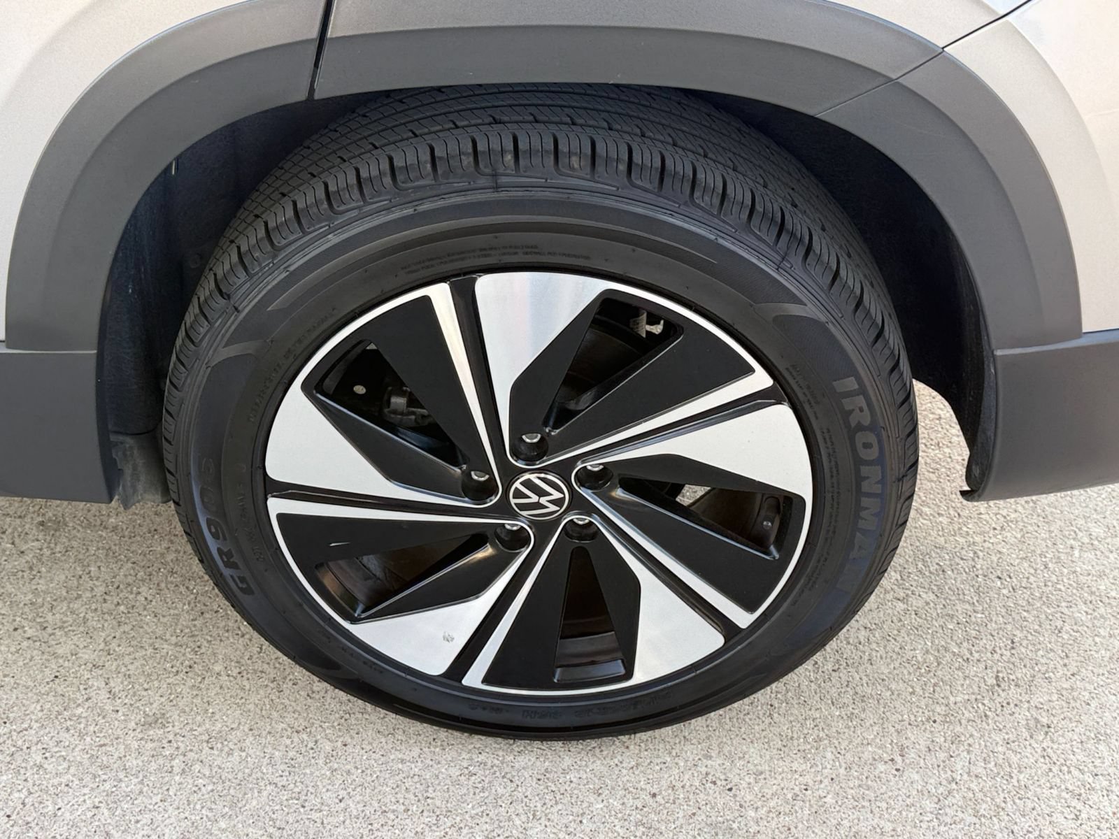 Thumbnail: 2026 Volkswagen Taos - 29