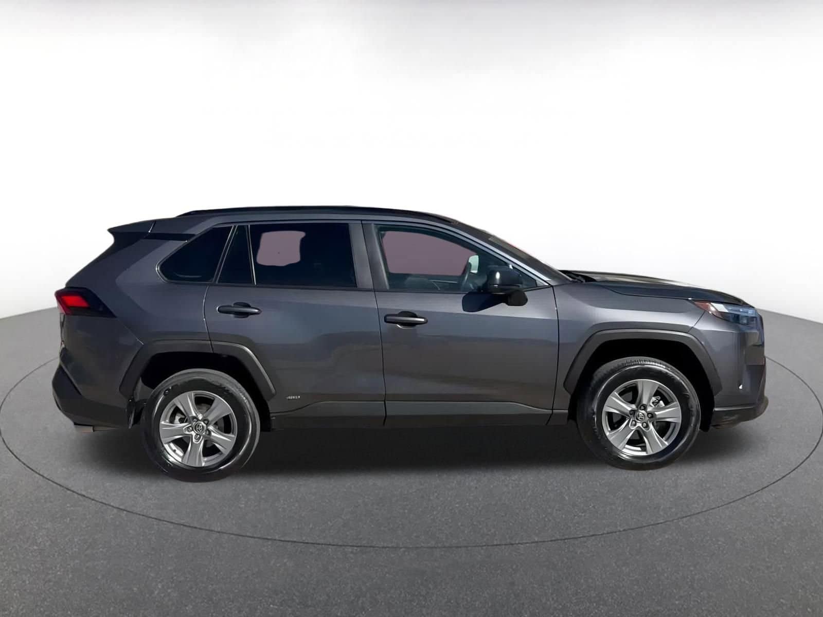 Thumbnail: 2025 Toyota RAV4 - 16