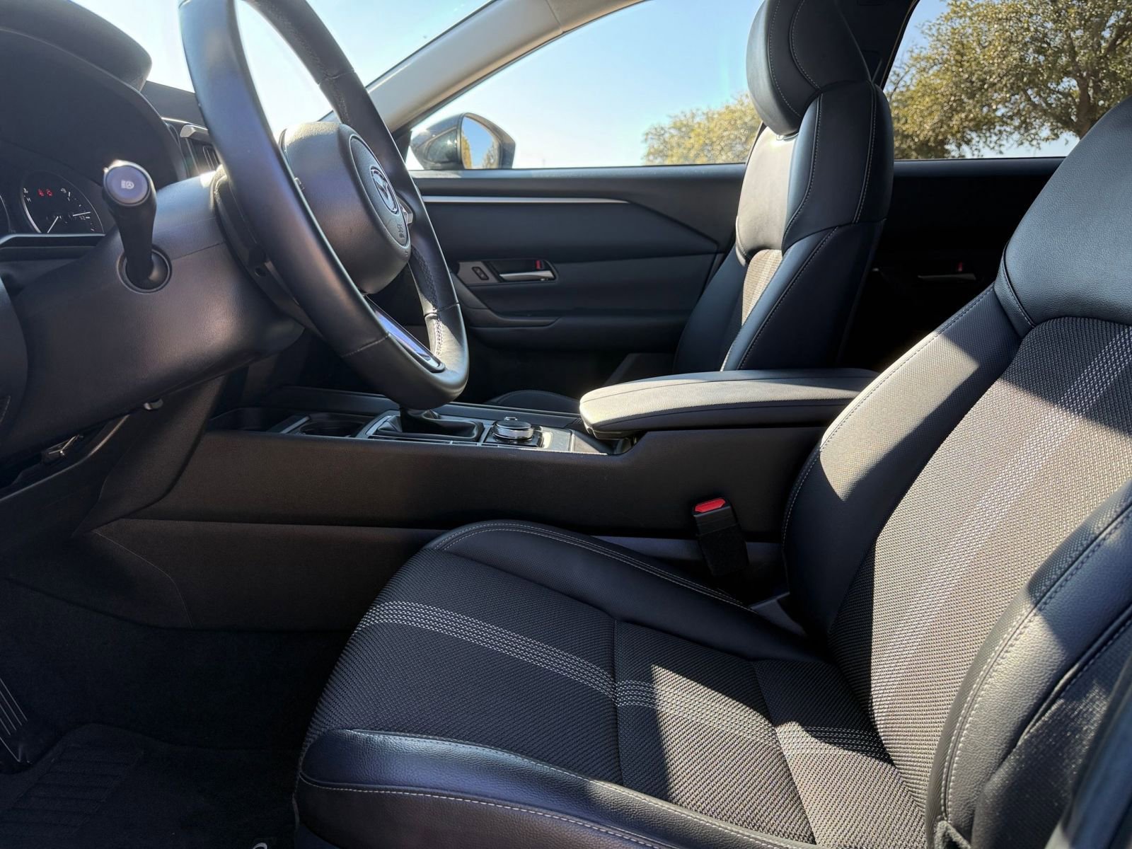 Thumbnail: 2025 Mazda CX-50 - 27