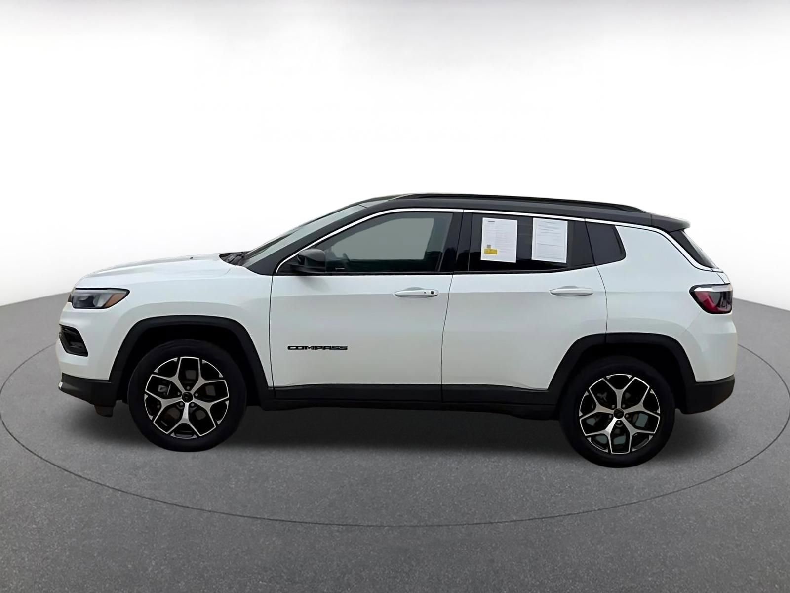 Thumbnail: 2025 Jeep Compass - 9
