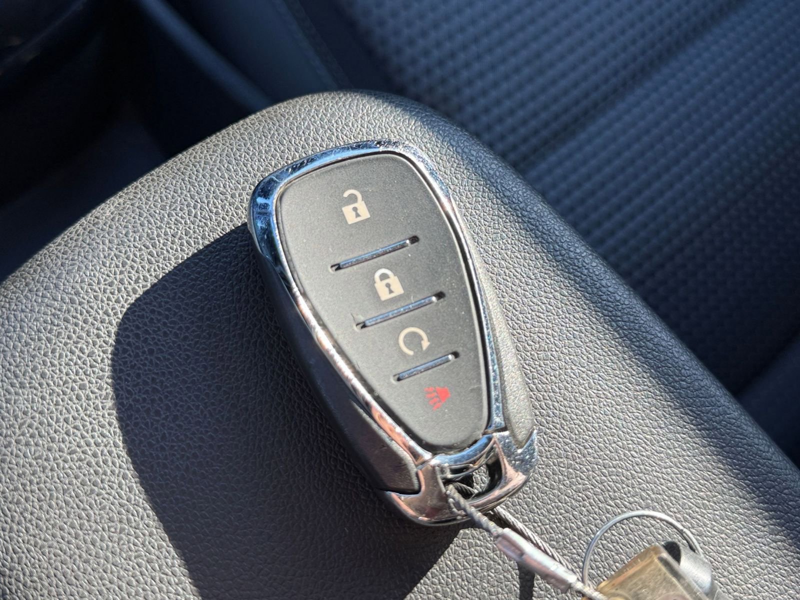 Thumbnail: 2025 Chevrolet Trax - 21