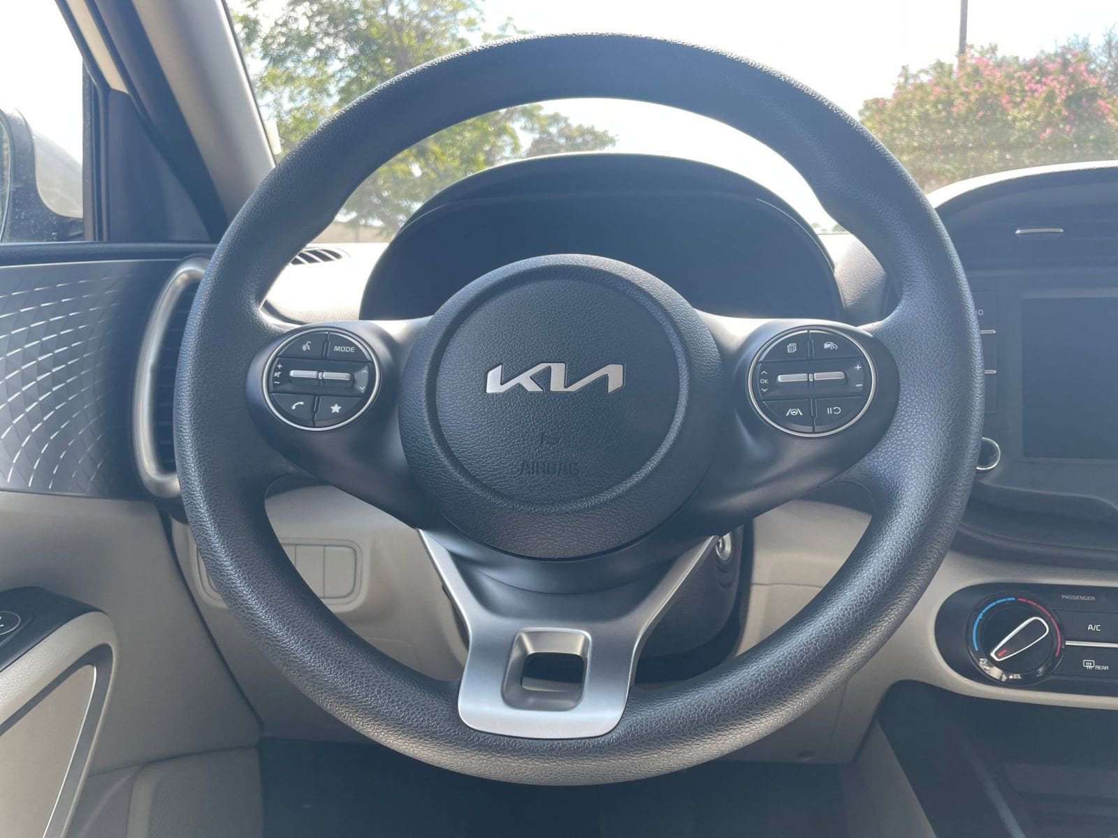 Thumbnail: 2025 Kia Soul - 28