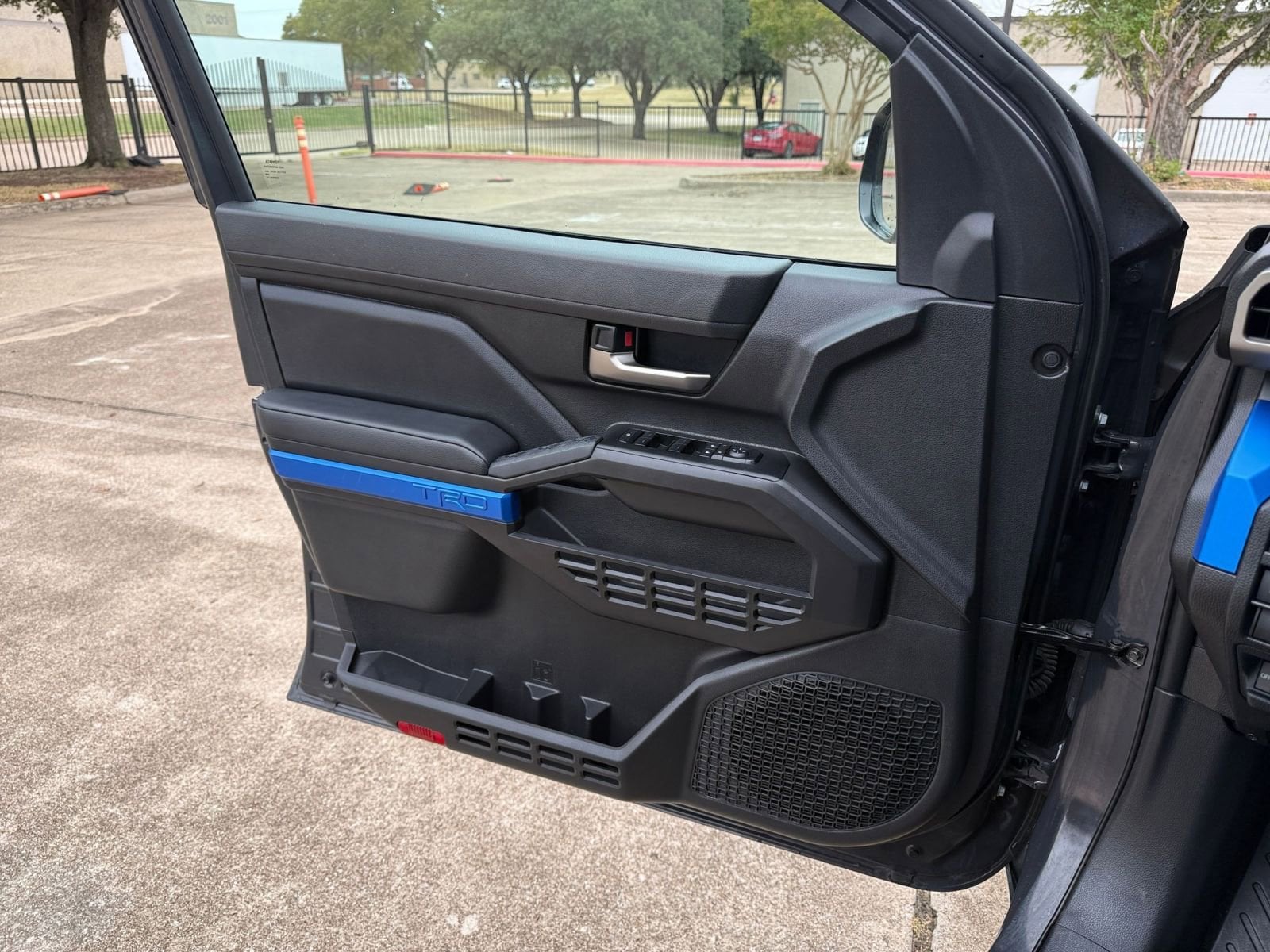 Thumbnail: 2025 Toyota Tacoma - 20