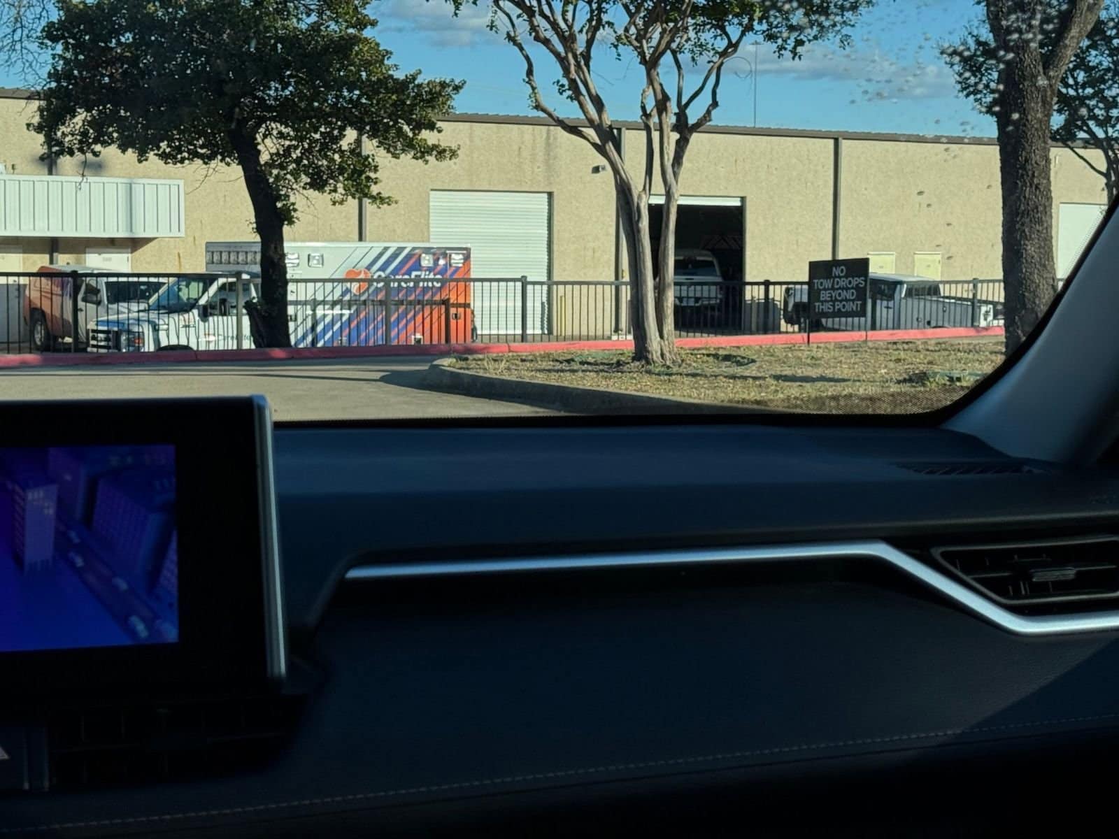 Thumbnail: 2025 Toyota RAV4 - 35