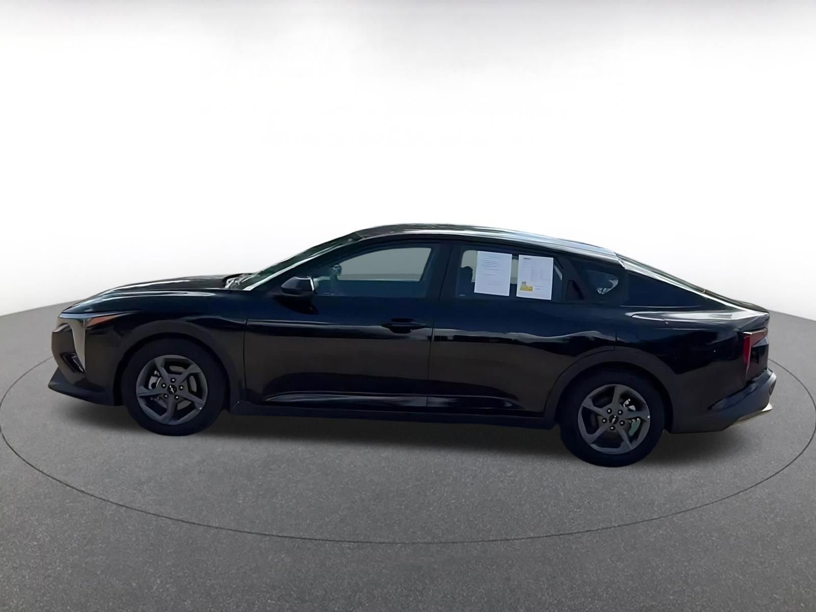 Thumbnail: 2025 Kia K4 - 10