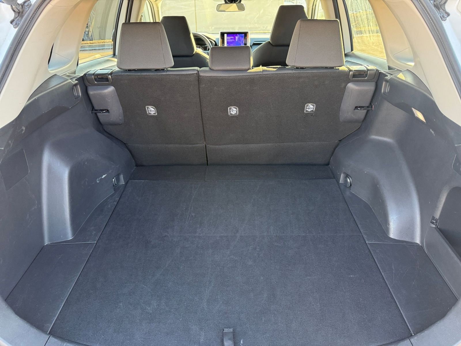 Thumbnail: 2025 Toyota RAV4 - 33