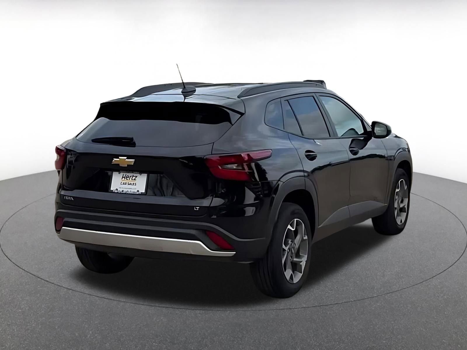 Thumbnail: 2025 Chevrolet Trax - 14