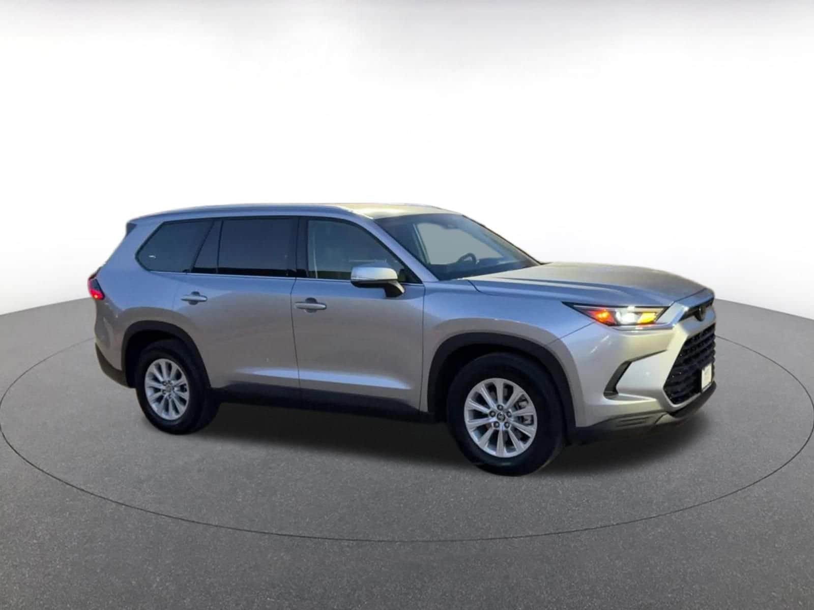 Thumbnail: 2025 Toyota Grand Highlander - 2