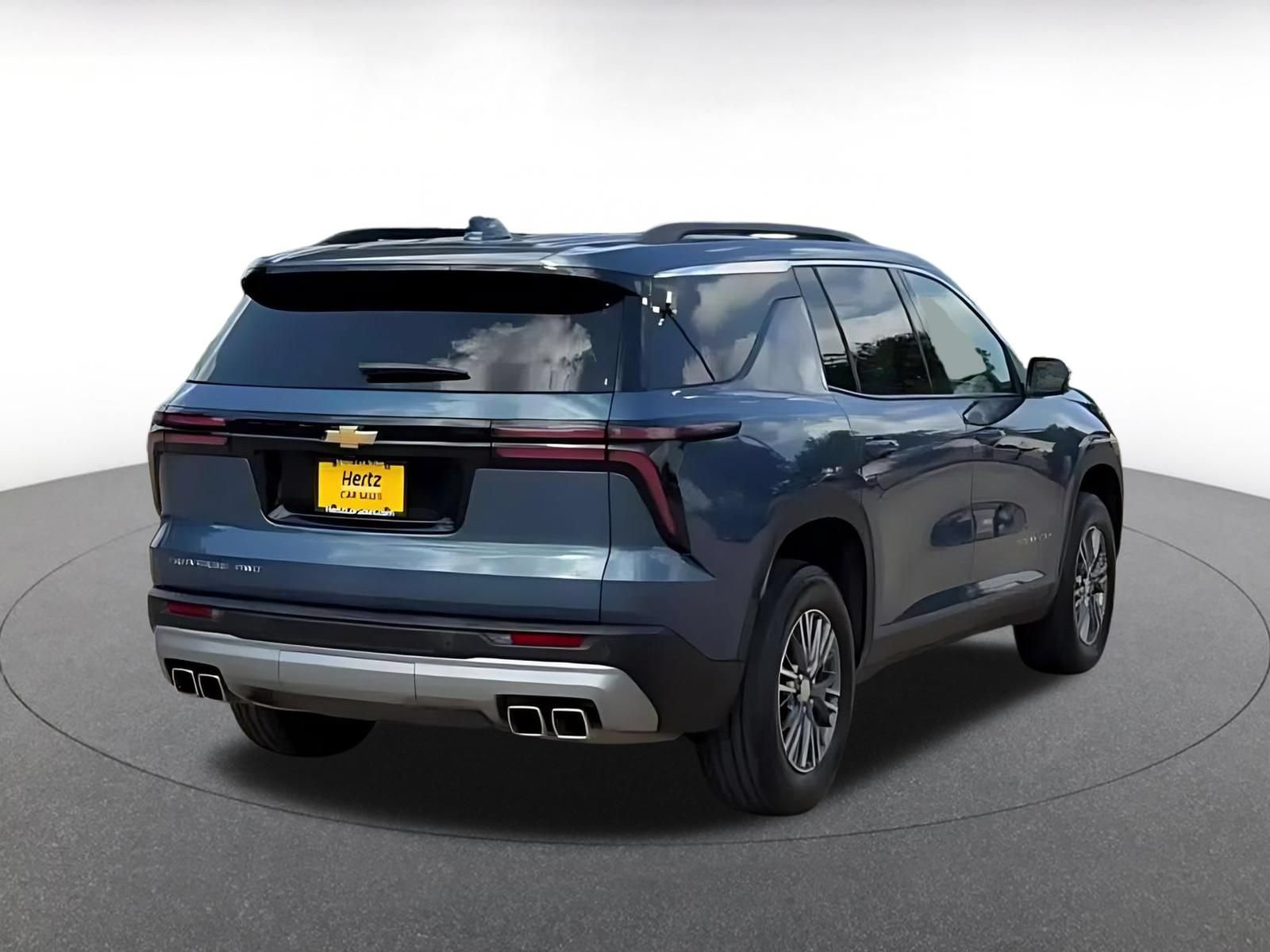 Thumbnail: 2025 Chevrolet Traverse - 15