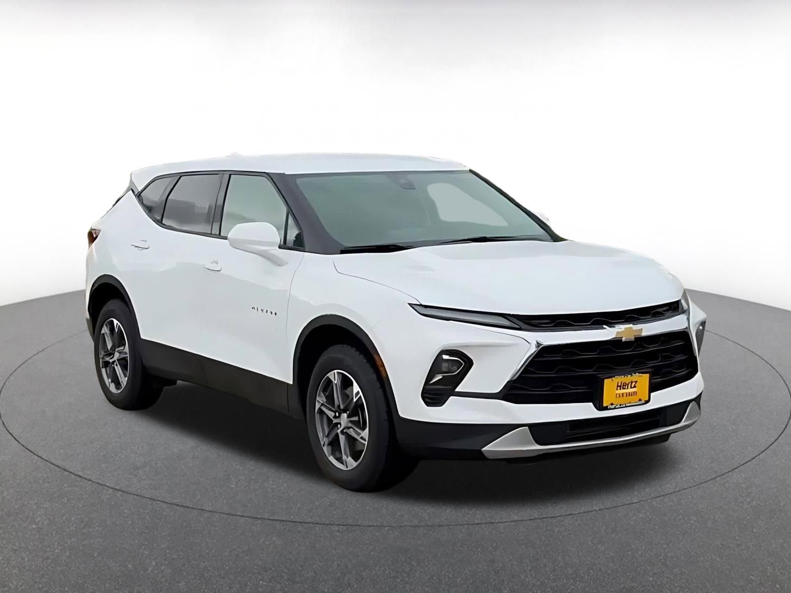 Thumbnail: 2025 Chevrolet Blazer - 3