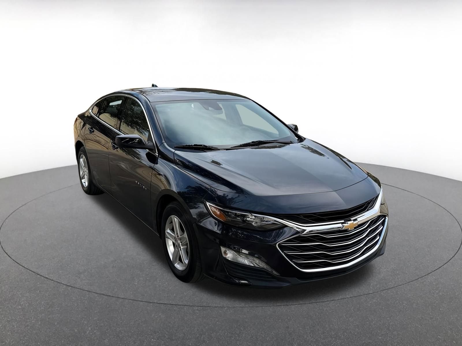 Thumbnail: 2023 Chevrolet Malibu - 1