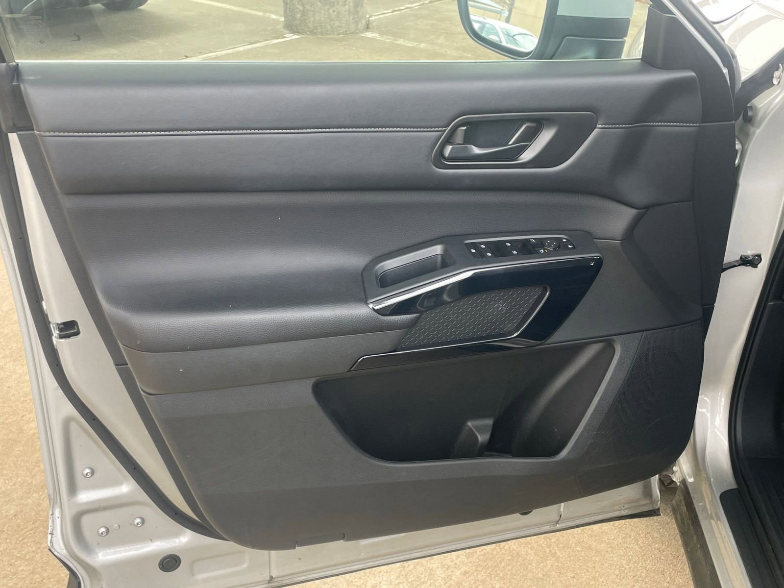 Thumbnail: 2025 Nissan Pathfinder - 18