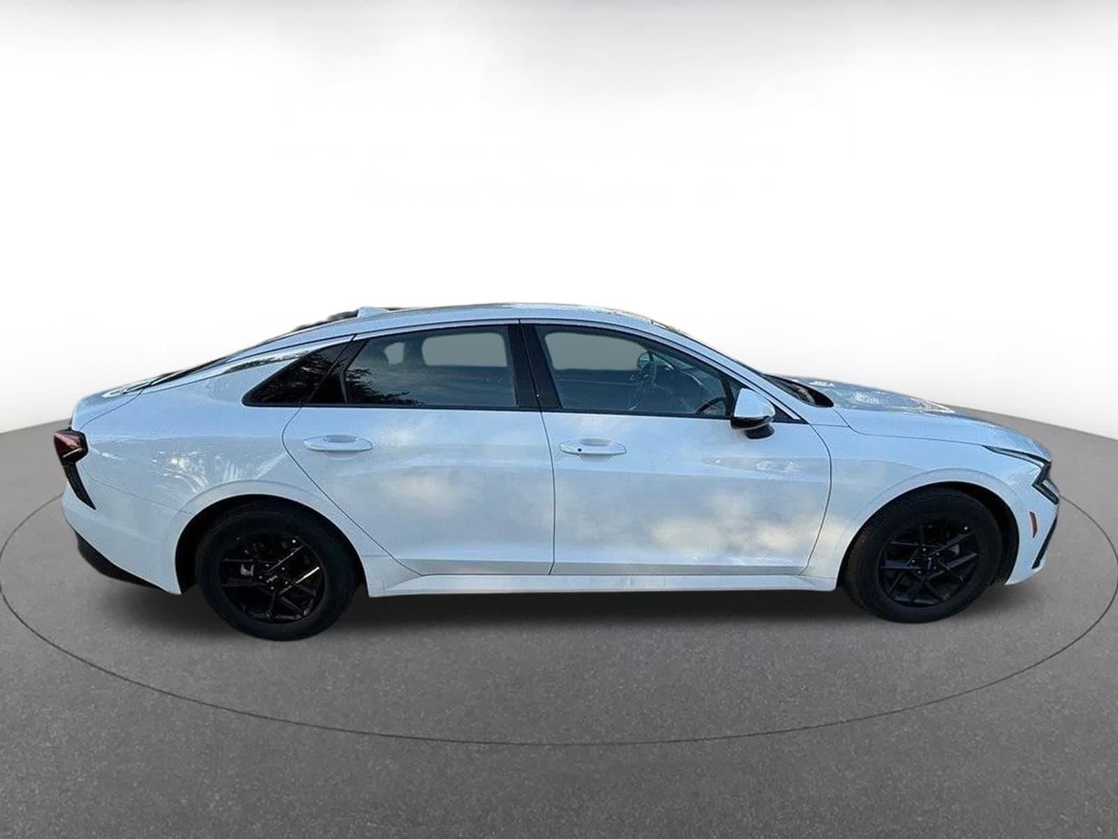 Thumbnail: 2025 Kia K5 - 5