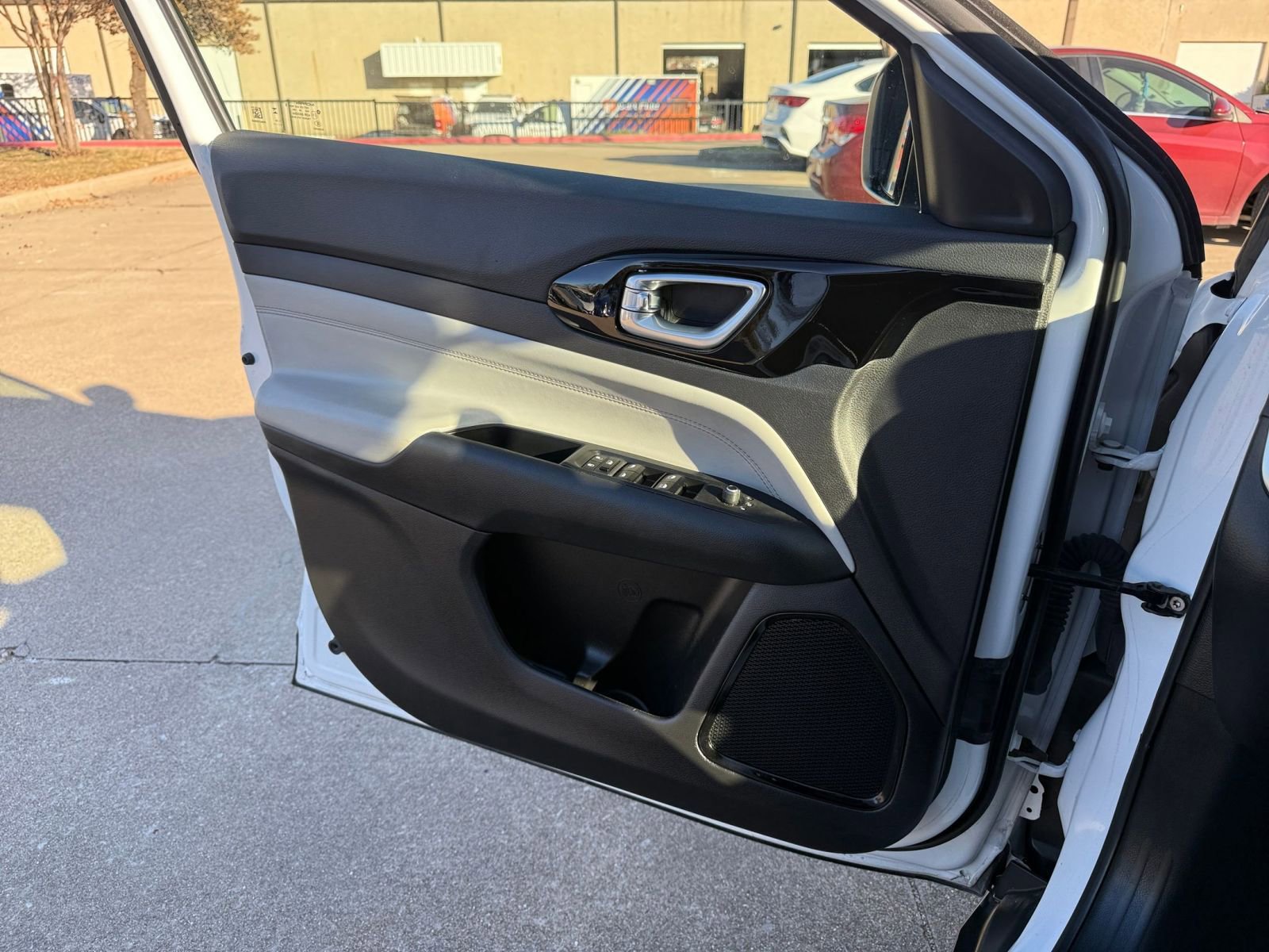 Thumbnail: 2025 Jeep Compass - 20