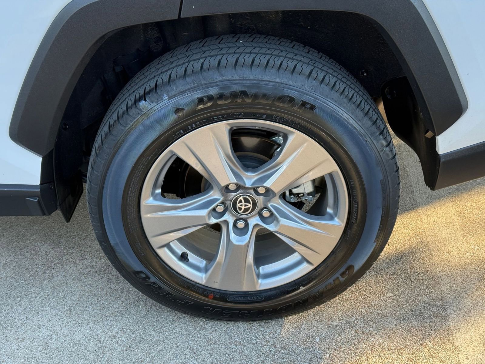 Thumbnail: 2025 Toyota RAV4 - 30