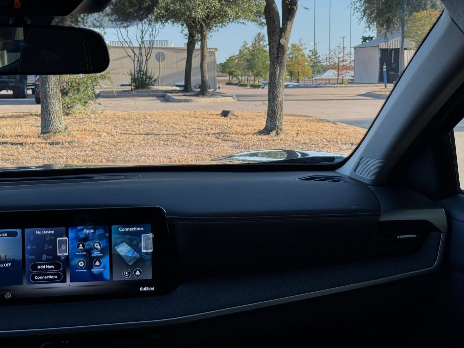 Thumbnail: 2026 Nissan Kicks - 34