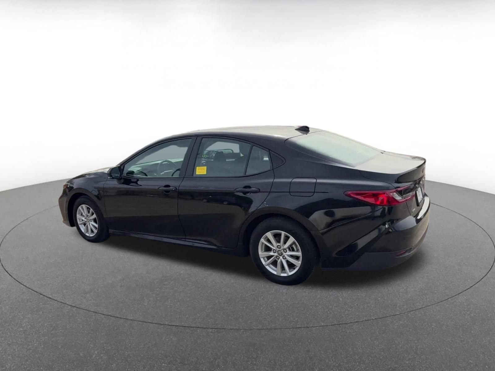 Thumbnail: 2025 Toyota Camry - 10