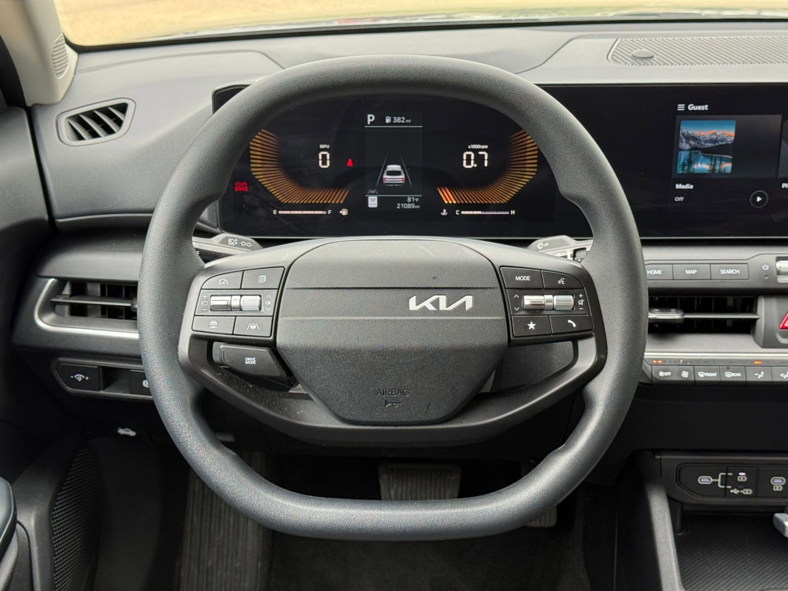 Thumbnail: 2025 Kia K4 - 29
