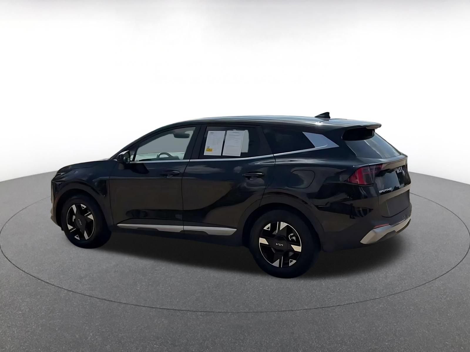 Thumbnail: 2026 Kia Sportage - 10
