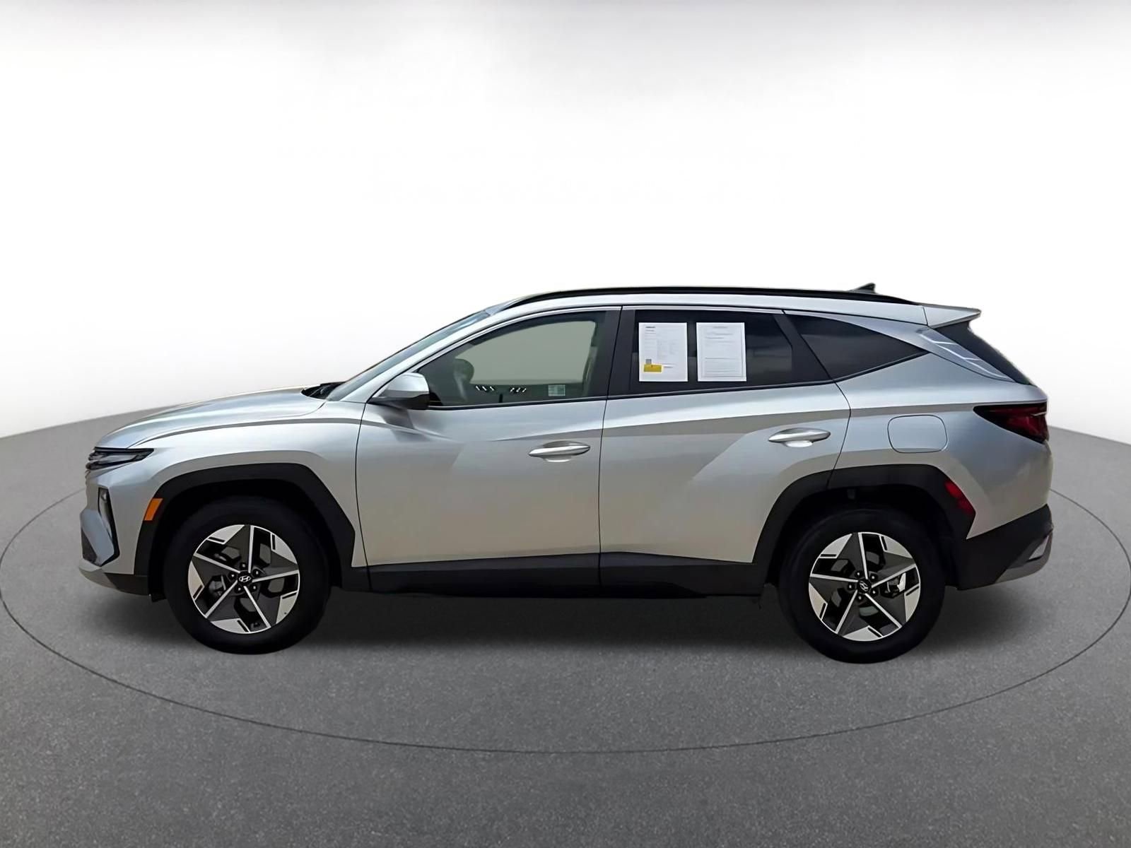 Thumbnail: 2025 Hyundai Tucson - 9