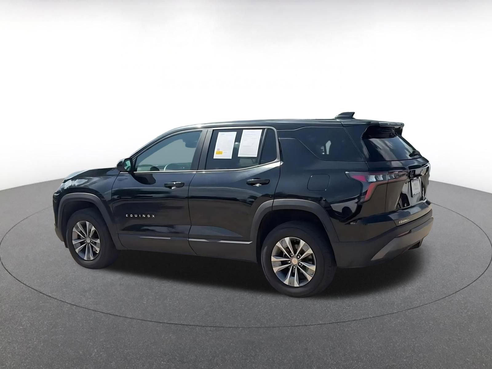 Thumbnail: 2025 Chevrolet Equinox - 10