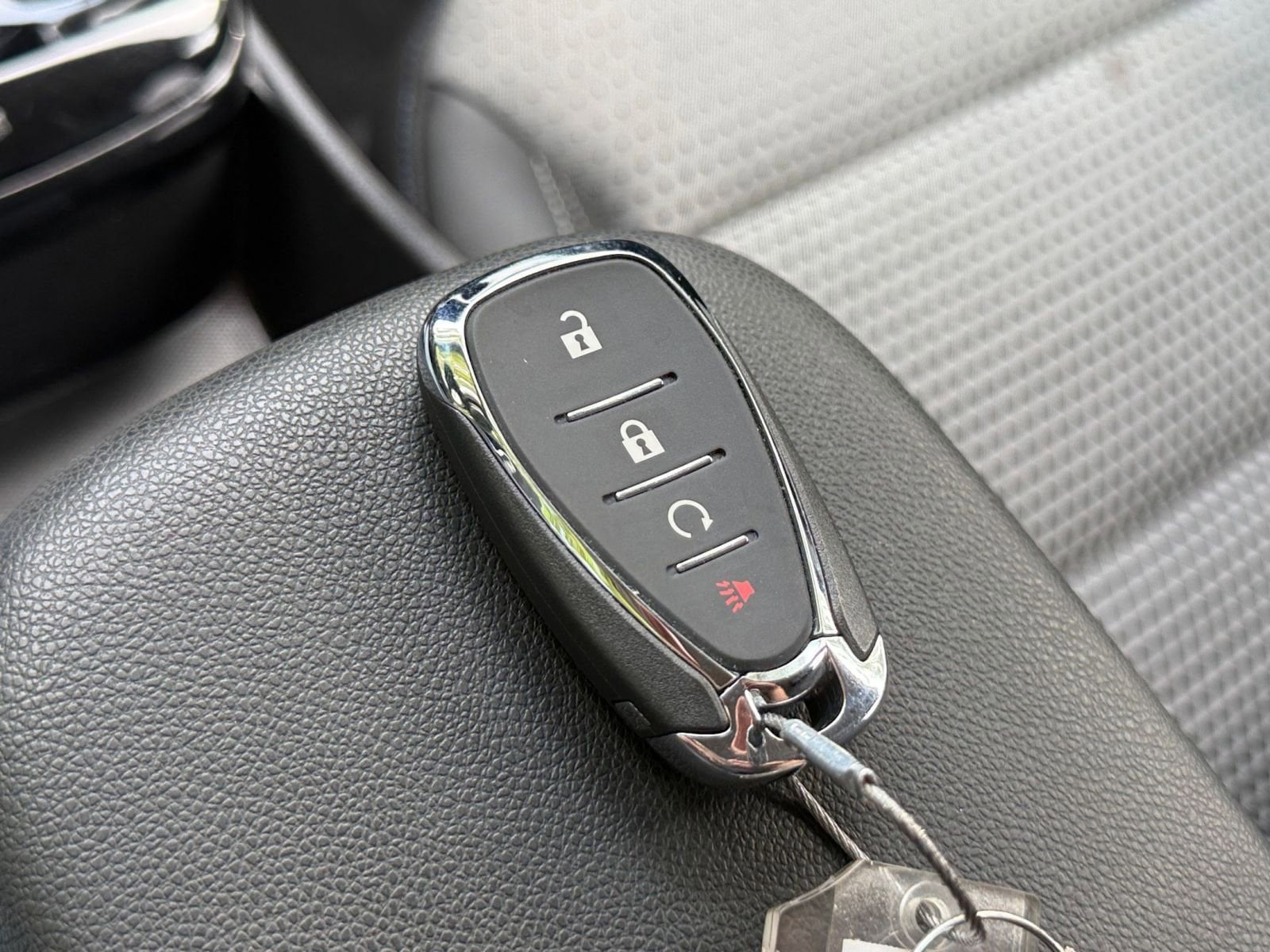 Thumbnail: 2025 Chevrolet Trax - 21